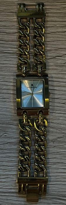 Екскузивен дамкси часовник