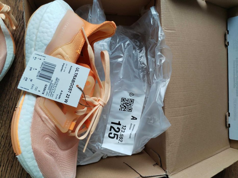 adidas UltraBoost 22 'Flash Orange -  дамски маратонки НОВИ