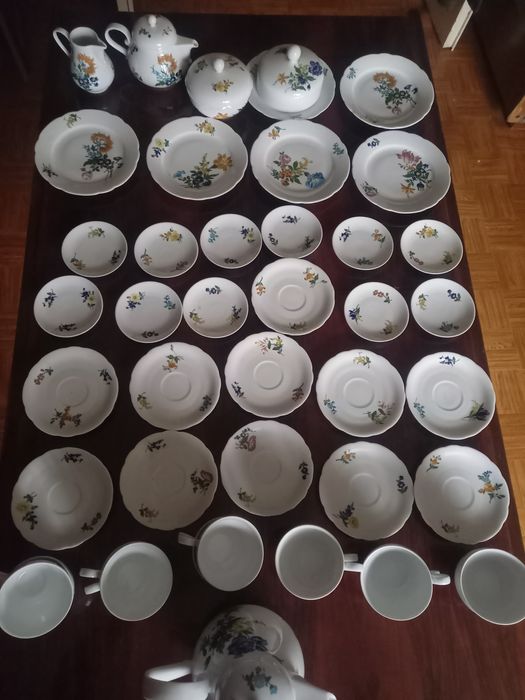 Продаётся чайный сервиз