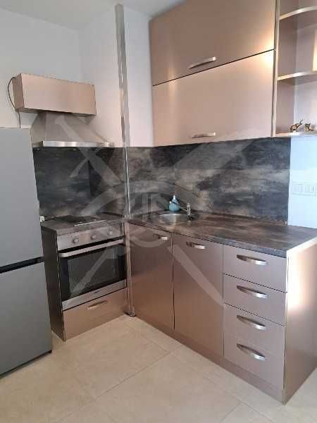 Дава се под наем Тристаен апартамент в Пловдив, Кършияка - 106 кв.м за 747.66 € - Снимка #2