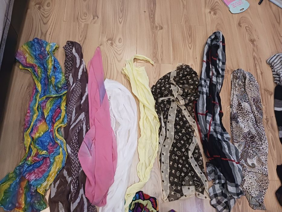 Колекция от шалове