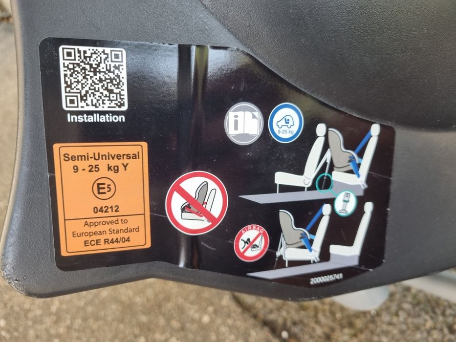 Scaun auto Britax Römer (9-25 kg) – Rear-Facing / În stare foarte bună!