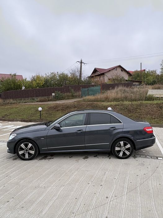 MERCEDES-BENZ E-Class 0 — imagine 5