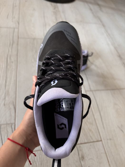 Дамски планински обувки Scott