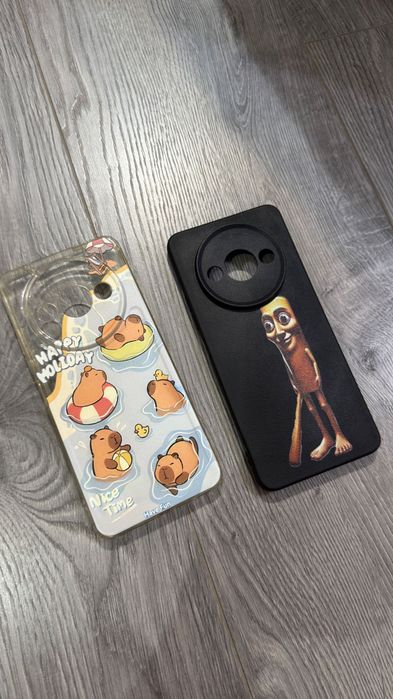 Телефон Redmi A3 с два калъфа