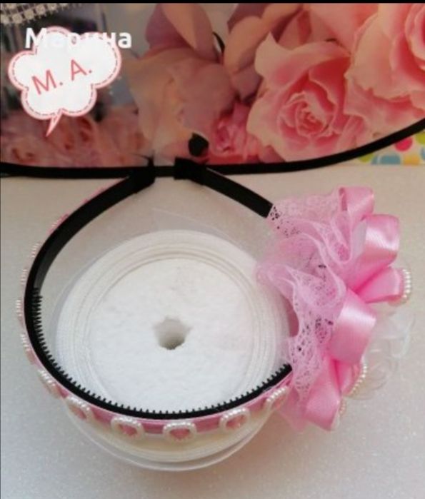 Празнична диадема в розово, лилаво, синьо, жълто.