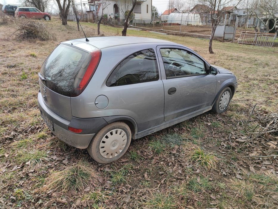 Opel corsa 1.0 на части