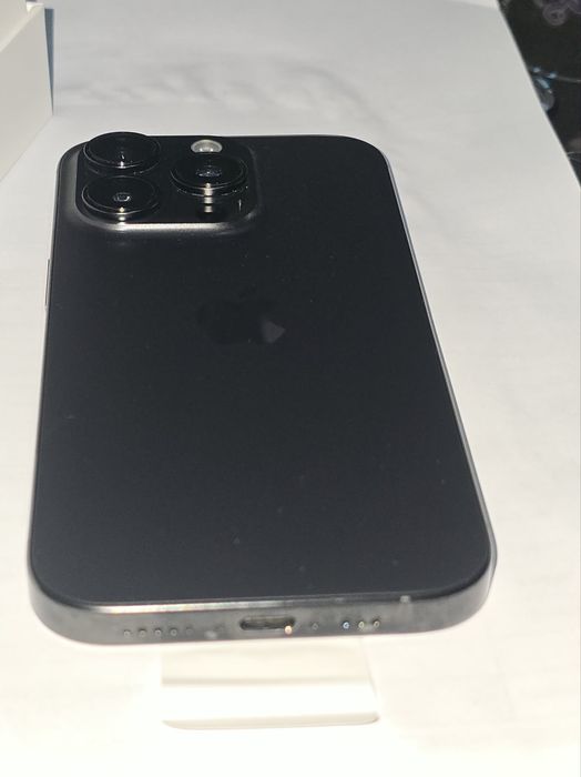 iPhone 16 Pro 256GB Black Titanium – 89% Battery Health
