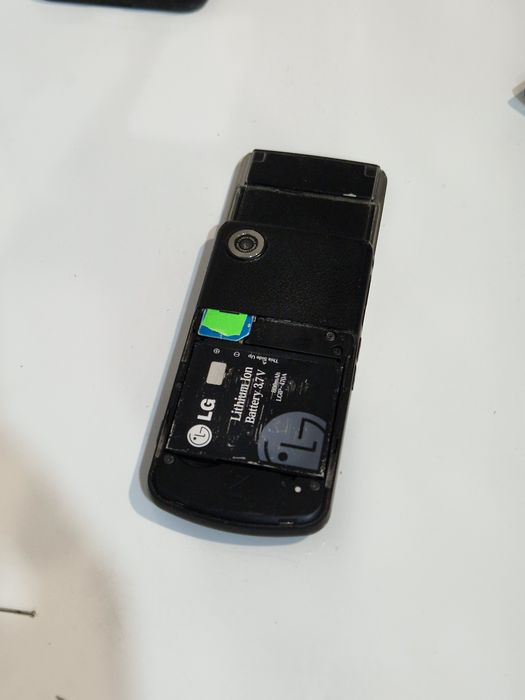 Telefon Lg slide fara capacul de la baterie