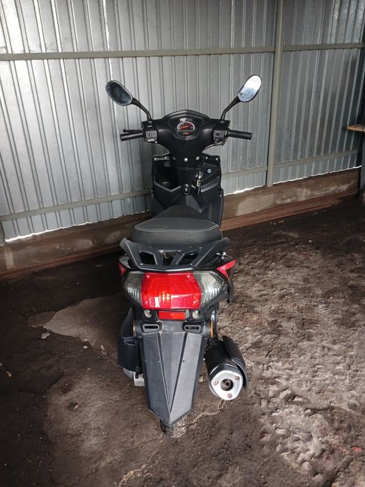 Продам мотоцикл Скутер JIANGSU XINYI