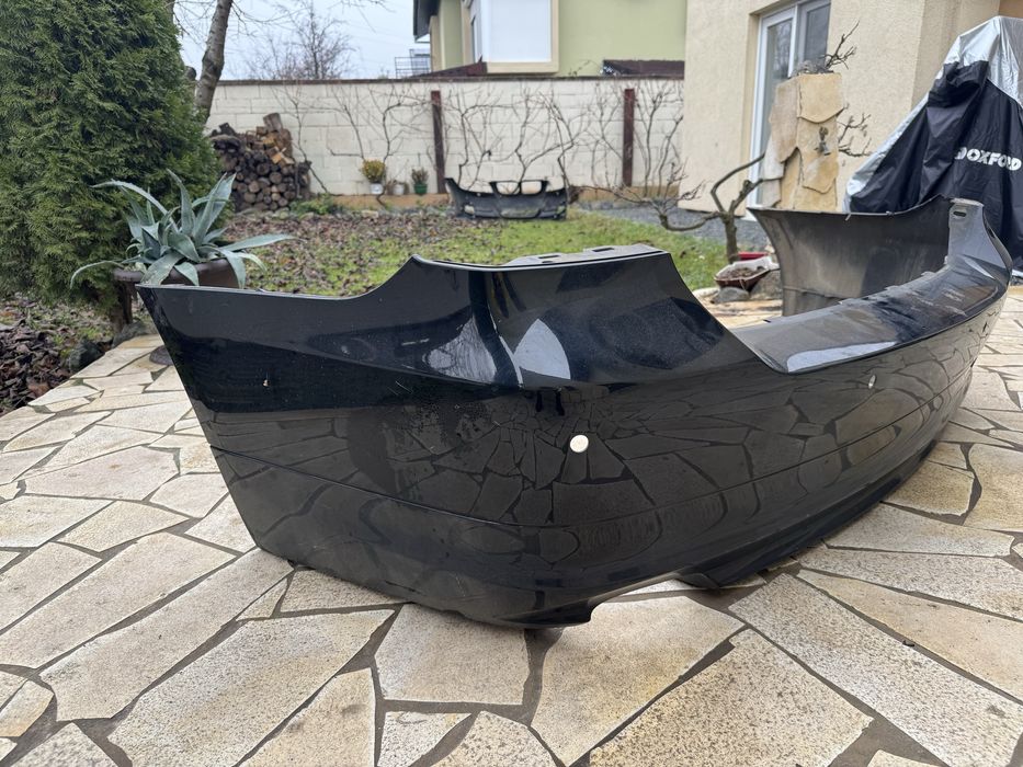 Bara spate BMW E90 facelift Black Sapphire