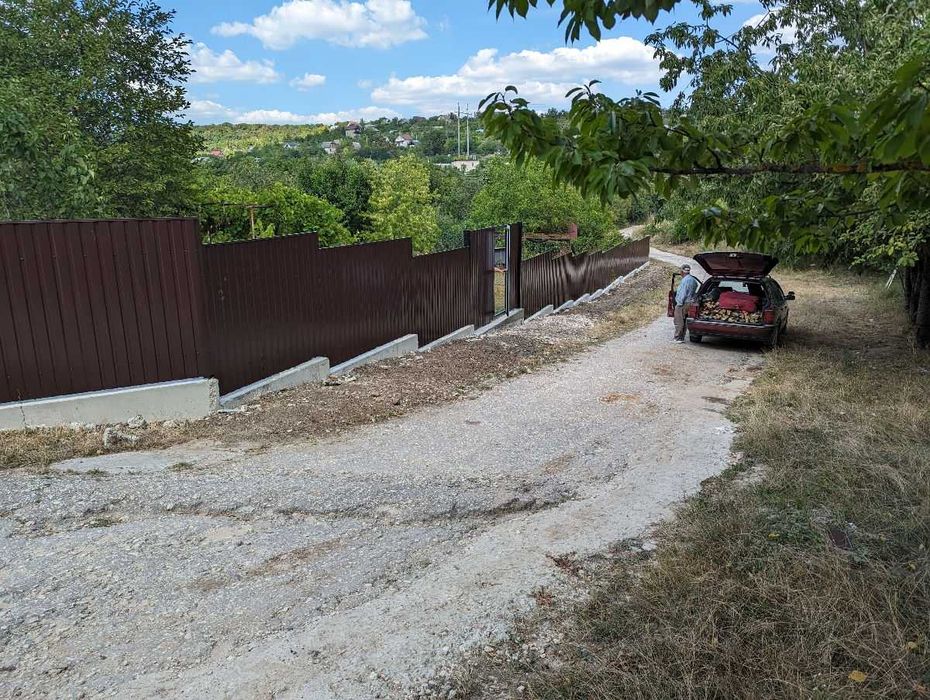Garduri si porti din panou stil jaluzele, sipca metalica, plasa si BCA