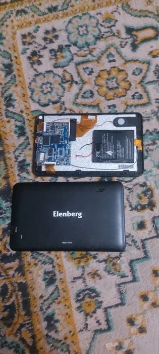 Планшет Elenberg