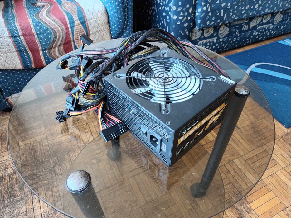 Sursă High Power Element Bronze II 700W pentru piese