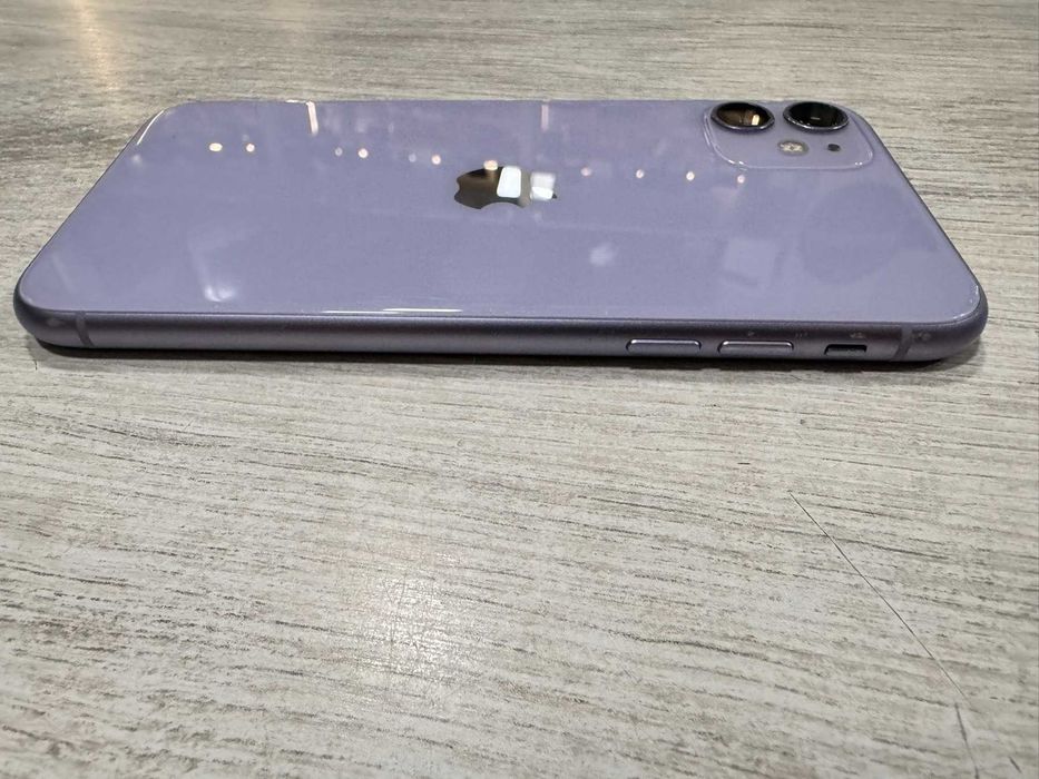 iPhone 11 64 GB -82%
