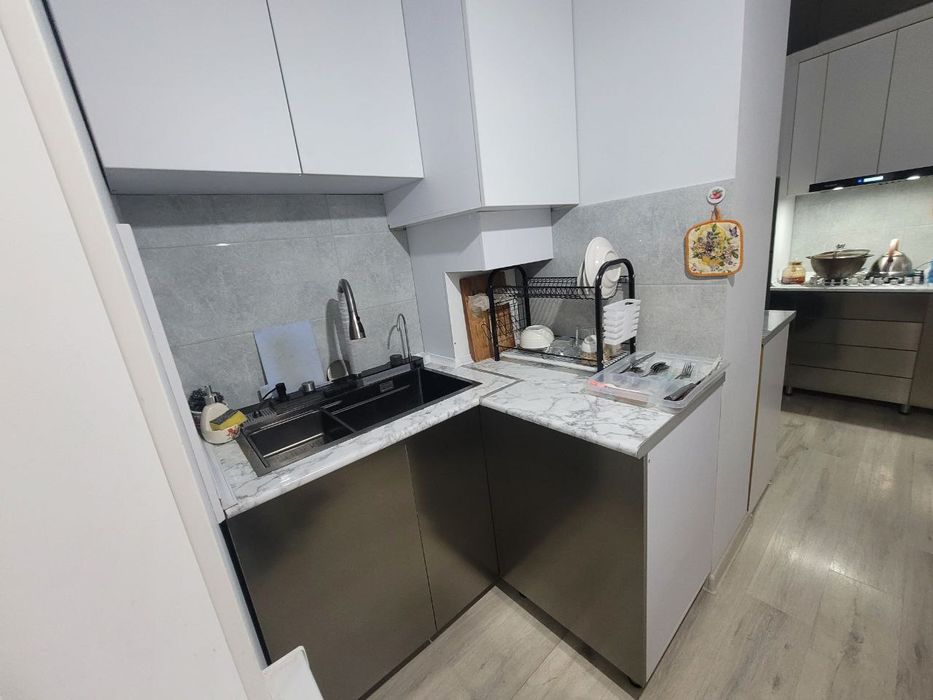 Бодомзор ва Минор метроси якинда 2хонали квартира бор ижарага бераман