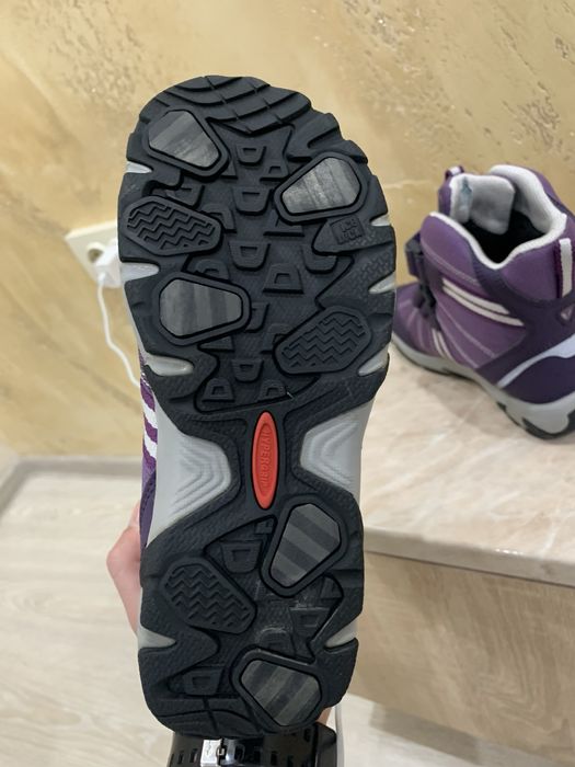 Детски боти с Gore-tex номер 31,32