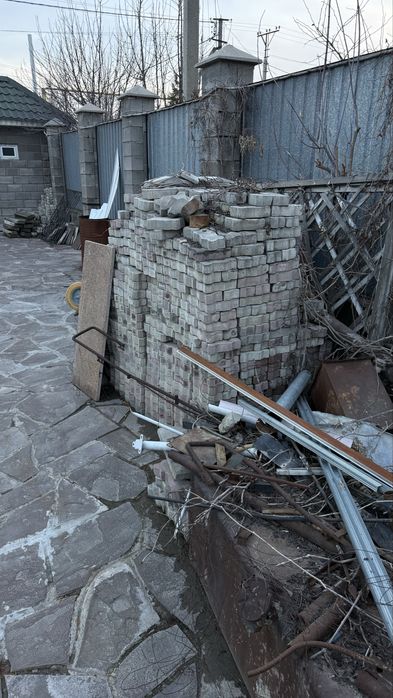 Продам брусчатку, б/у, состояние удовлетворительное. Самовывоз.