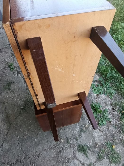 Шкафчета от фурнир