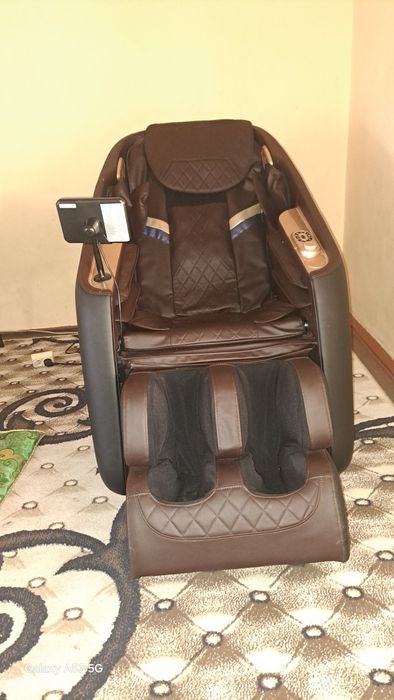 Кресло массажное очень много функций