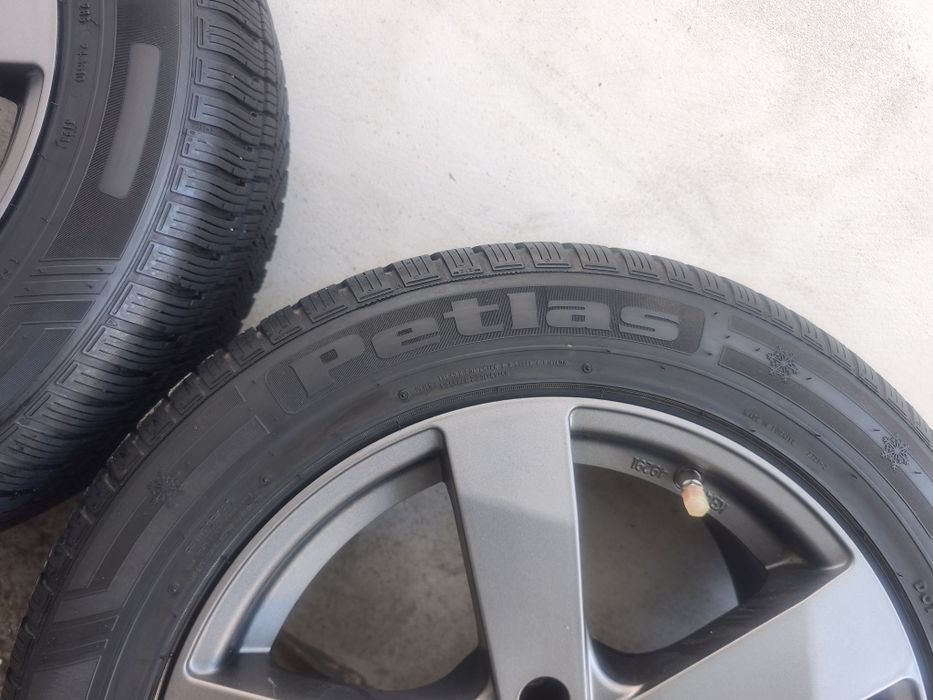 Гуми 225 / 55 17R