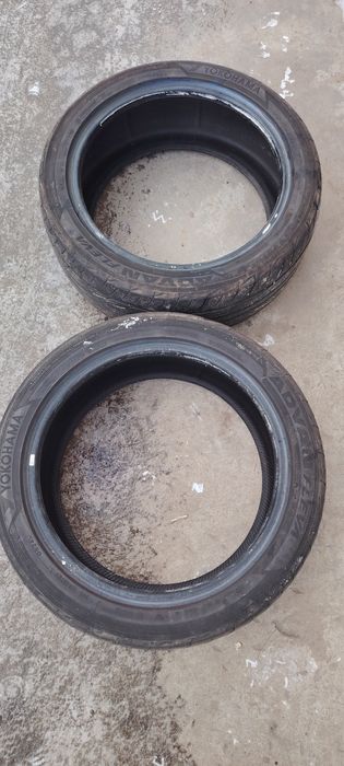 Vând 2 anvelope de vară