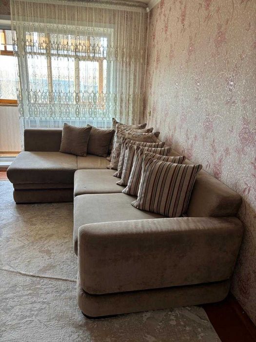 Продам гостевой диван Г-образной формы