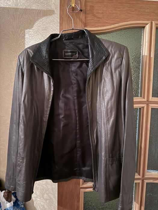 Кожанная легкая куртка  , дубленка