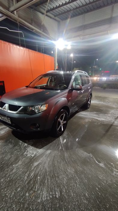 Продам Митсубиси аутлендер хл 2008 г