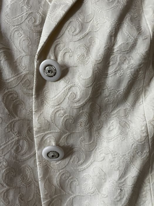 Красивая одежда на женщину, распродажа