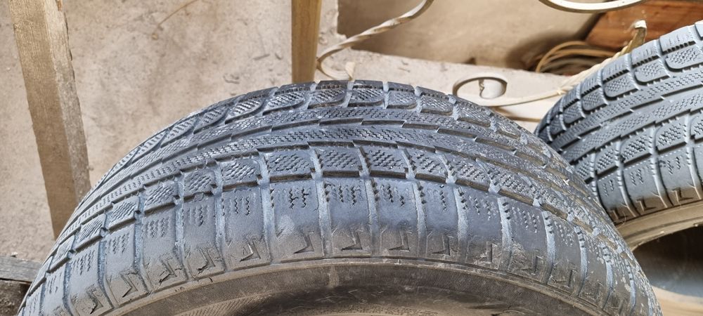 Шины в отлично состояний.