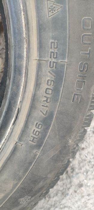 Продам комплект зимних шин-липучек 225/60 R17, Б.У. без шипов.