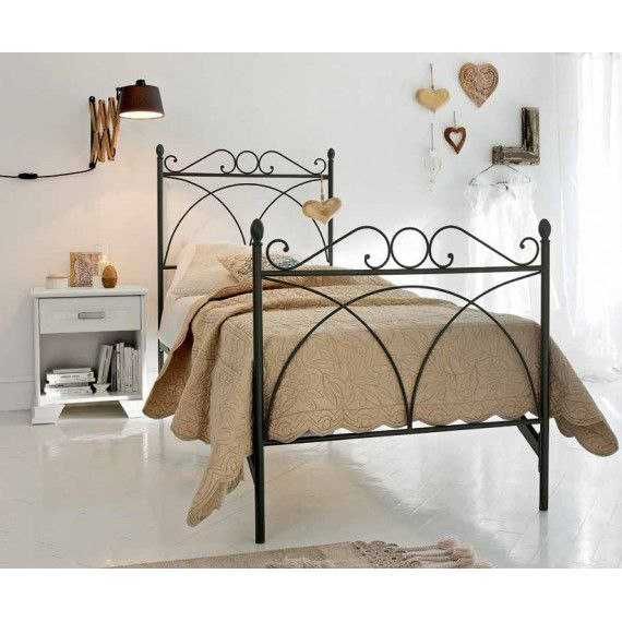 Кованые кровати.