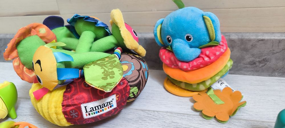 Lamaze Infantino Sozzy Fisher price