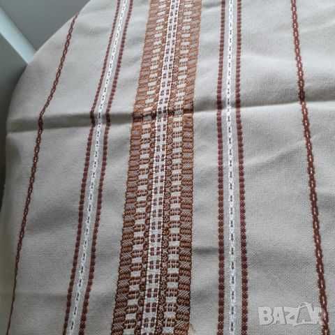 Битова покривка за маса