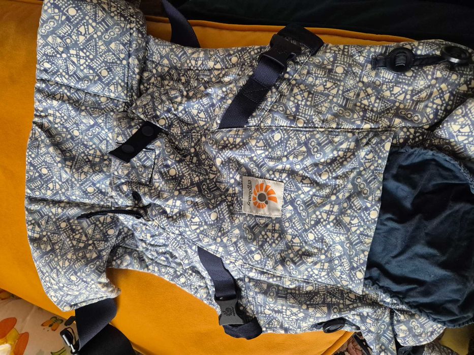 Ергономична раница Ergobaby Adapt