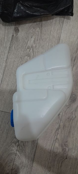 Бачок омывателя новый ваз