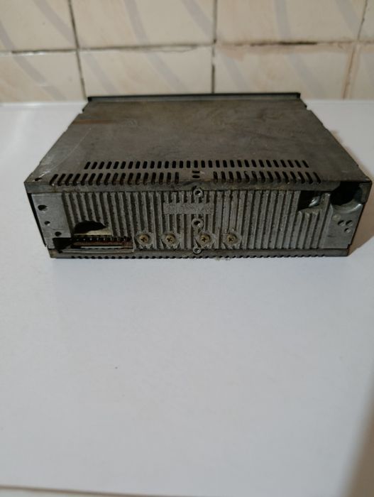 Продам автомагнитолу Pioneer