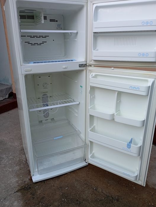 Продается холодильник