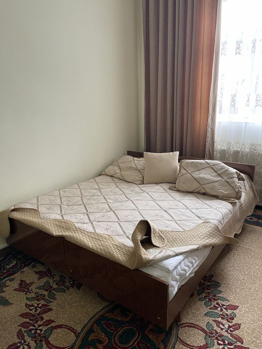 Шкаф, кровать и книжная полка комплект