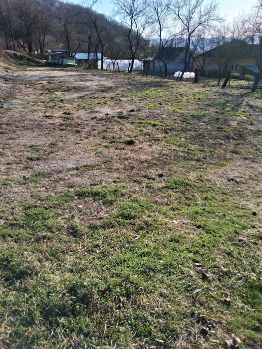 Vand teren intravilan sat Paulis comuna Soimus