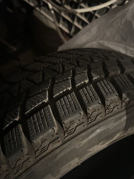 Шина зимный 205/55/16 фирма Kapsen