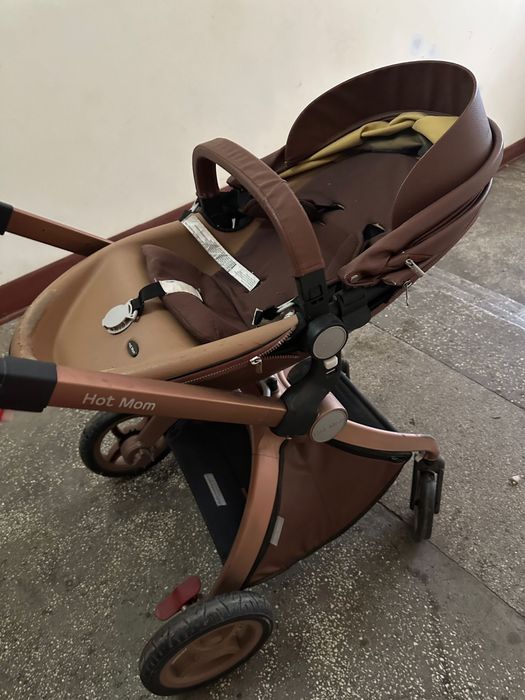 De vanzare carucior pentru copii