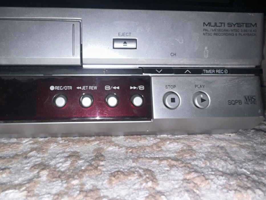 Видеомагнитофон