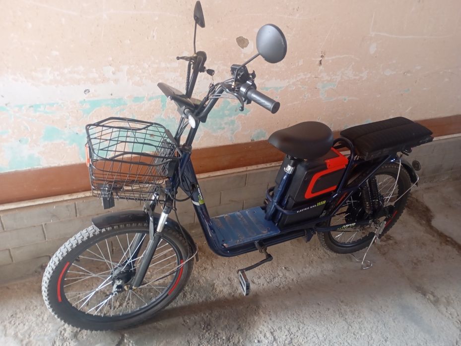 Elektroni velik sotiladi