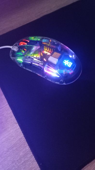 Vând mouse gaming myria