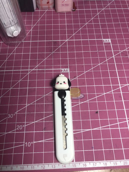 Канцелярский ножик