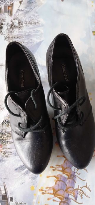 Дамски обувки /официални/