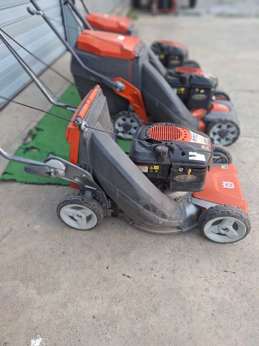 Бензинова самоходна косачка Husqvarna
