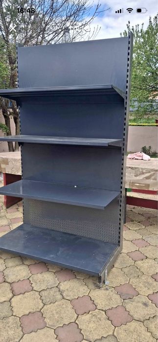 Rafturi de magazin